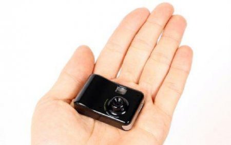 Dünyanın ən kiçik rəqəmsal foto-kamerası