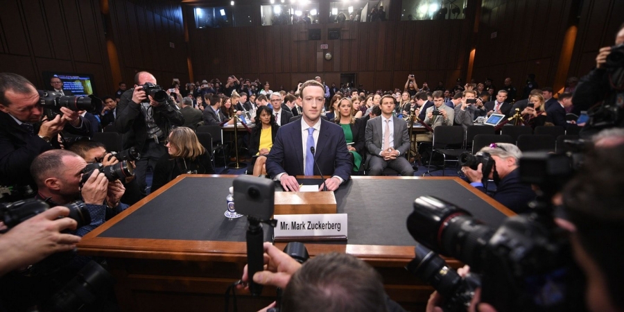Facebook'u məhkəməyə verdilər: Mark Zuckerberg'in şirkətdən azad edilməsi sualı yenidən aktual oldu