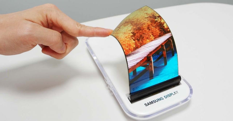 Huawei şirkəti əyilə bilən smartfonu Samsung'dan tez təqdim edəcək