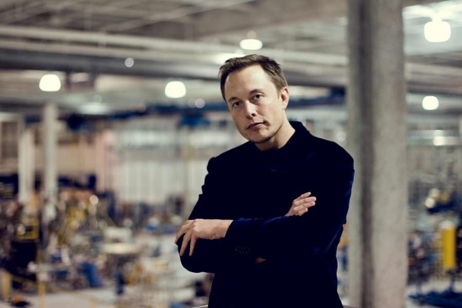 Twitter Elon Musk adı ilə olan istifadəçi hesablarını bloklamağa başlayıb